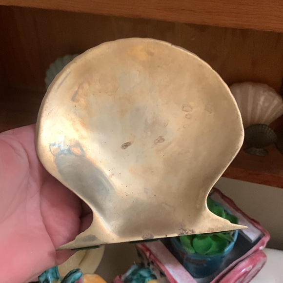 Brass Shell Bookends - Picture 4 of 5
